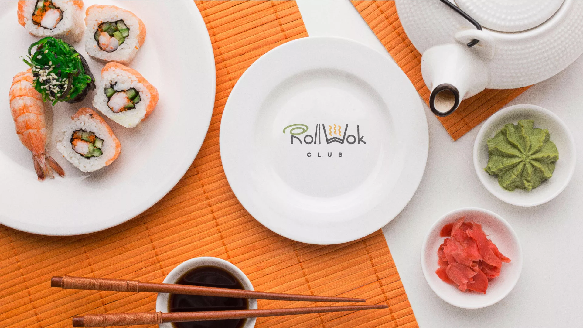 Разработка логотипа и фирменного стиля суши-бара «Roll Wok Club» в Дубовке